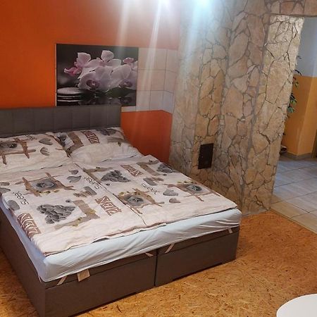 Privat 498 Hotell Lúčky Exteriör bild
